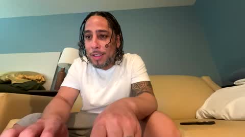 LoveHateLust online show from October 1, 6:58 pm