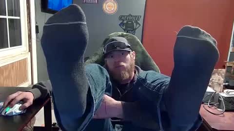 Snapshot of thatbigdickguy67426488 chatting on March 9, 5:22 am thatbigdickguy67426488 online show from March 9, 5:22 am