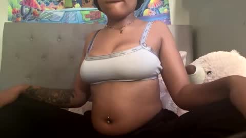 thatgirlkanea online show from October 9, 7:12 pm