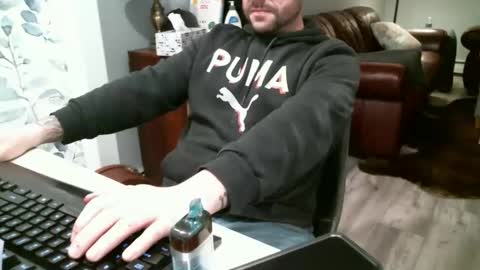 Snapshot of thatwhittyditty chatting on April 7, 6:52 pm thatwhittyditty online show from April 7, 6:52 pm