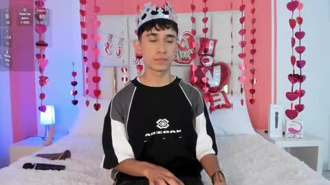 Thayler  online show from February 7, 11:23 am