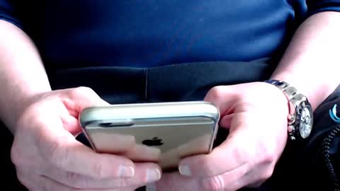 Snapshot of the1pocketrocket chatting on January 4, 12:16 pm the1pocketrocket online show from January 4, 12:16 pm