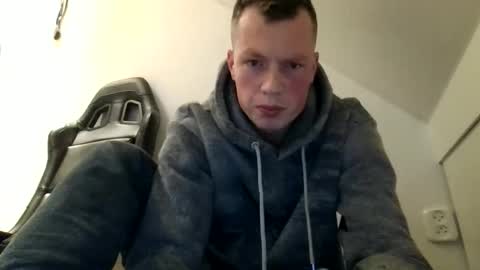 Snapshot of the___rocky200 chatting on December 13, 7:53 pm Dennis online show from December 13, 7:53 pm