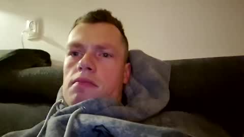 Snapshot of the___rocky200 chatting on December 19, 7:10 pm Dennis online show from December 19, 7:10 pm