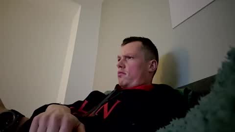 Snapshot of the___rocky200 chatting on December 21, 6:48 pm Dennis online show from December 21, 6:48 pm