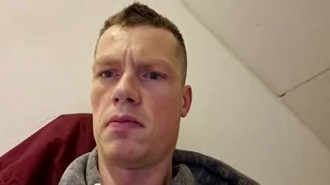 Snapshot of the___rocky200 chatting on January 7, 9:28 pm Dennis online show from January 7, 9:28 pm