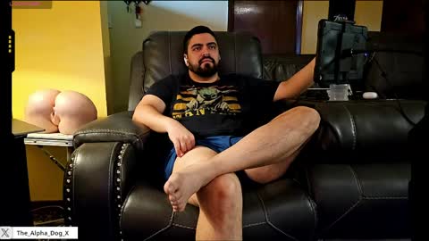 the_alpha_dog_xxx online show from May 7, 5:51 pm