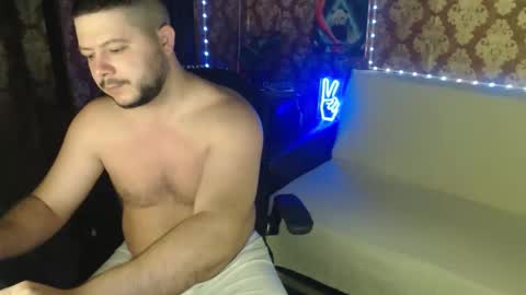 Snapshot of the_avengersgth chatting on September 11, 12:44 am thor lord online show from September 11, 12:44 am