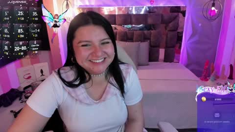 Snapshot of the_cat_girl_ chatting on January 14, 12:54 am i am Cat online show from January 14, 12:54 am