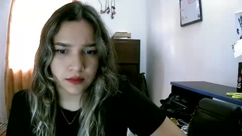 liz online show from June 16, 7:49 pm