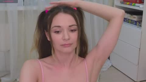 Snapshot of the_dancing_muse chatting on February 27, 8:17 am Sweety Katy online show from February 27, 8:17 am