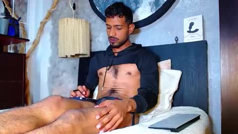 the dog lian online show from November 12, 3:01 pm