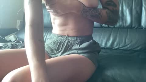 the_emmarouge online show from October 2, 12:50 am