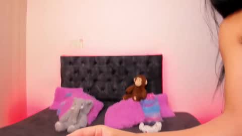 Snapshot of the_galactics_show chatting on February 27, 1:17 pm Emily - April online show from February 27, 1:17 pm
