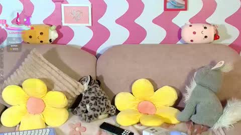 Snapshot of the_girl_with_the_red_hai chatting on February 2, 3:16 am zoe online show from February 2, 3:16 am