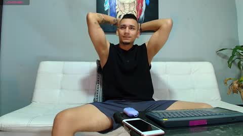 SCOTT  THEO  KAMERON  GENDERSON online show from December 14, 3:51 am