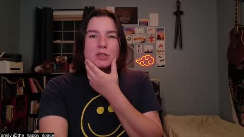 Snapshot of the_happy_space chatting on April 16, 12:44 am MATERNITY LEAVE online show from April 16, 12:44 am
