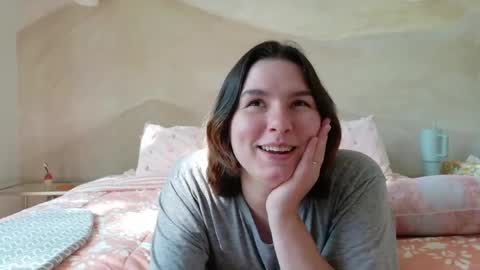 Snapshot of the_happy_space chatting on April 17, 9:07 pm MATERNITY LEAVE online show from April 17, 9:07 pm