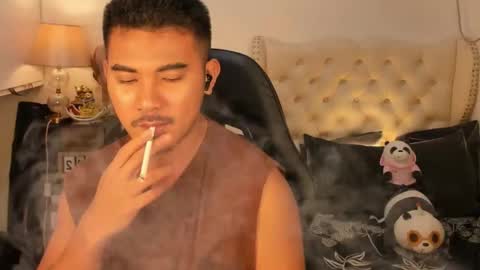 Snapshot of the_killian_jones chatting on September 24, 12:52 pm ken online show from September 24, 12:52 pm