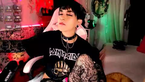 ...  ... online show from October 2, 6:31 am