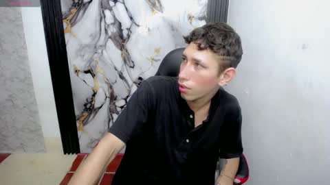 the_latin_boy02 online show from December 17, 3:23 am