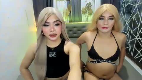 CandyGretchFrancineLuna online show from November 26, 7:09 am