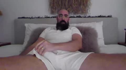 Snapshot of the_orcadian chatting on March 12, 4:24 pm bigdick online show from March 12, 4:24 pm