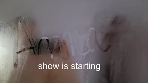 Snapshot of the_pussy_boulevard chatting on March 28, 11:15 pm Anna online show from March 28, 11:15 pm