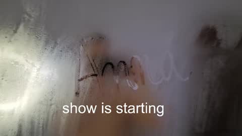 Snapshot of the_pussy_boulevard chatting on April 2, 12:30 am Anna online show from April 2, 12:30 am