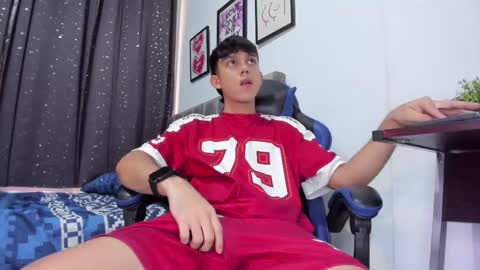 the_skinnyguys online show from December 19, 10:17 pm