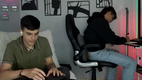 Damian and Nico online show from March 19, 11:03 am