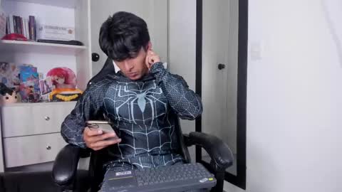 Snapshot of the_weed_guys chatting on October 30, 2:40 pm Danny online show from October 30, 2:40 pm