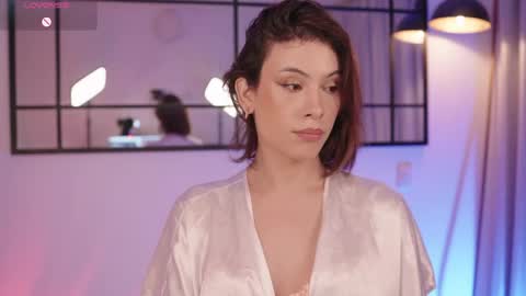 Thea online show from May 15, 11:12 pm