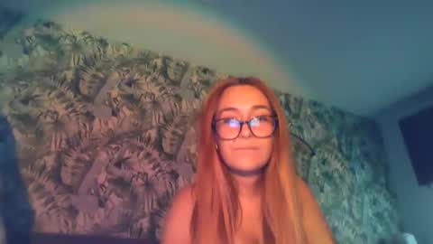thealix_ online show from May 26, 1:45 am