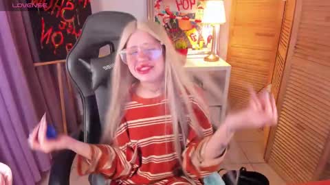 theangelykitty online show from January 30, 6:24 am