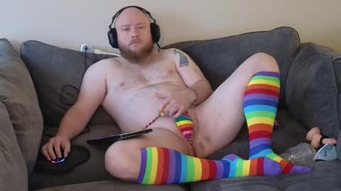 Snapshot of theballboy chatting on March 12, 5:19 pm theballboy online show from March 12, 5:19 pm