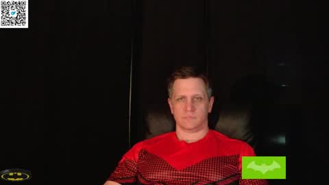 Snapshot of thebatandthecat10 chatting on April 6, 7:04 pm ISABELLA or MATT online show from April 6, 7:04 pm