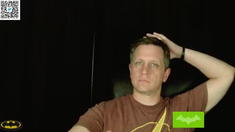 Snapshot of thebatandthecat10 chatting on April 8, 2:11 am ISABELLA or MATT online show from April 8, 2:11 am