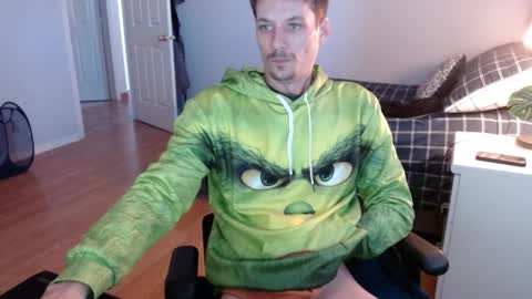 Snapshot of thebigbamboo26 chatting on December 19, 6:56 pm thebigbamboo26 online show from December 19, 6:56 pm