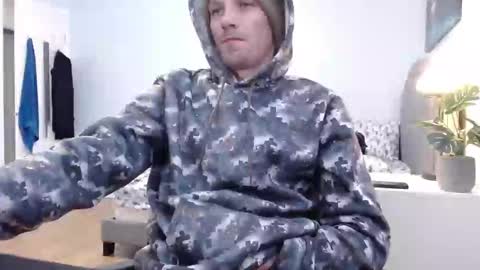 Snapshot of thebigbamboo26 chatting on March 7, 6:33 pm thebigbamboo26 online show from March 7, 6:33 pm