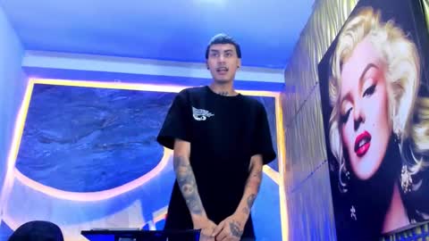 DEAN AND MARY online show from February 7, 12:31 pm