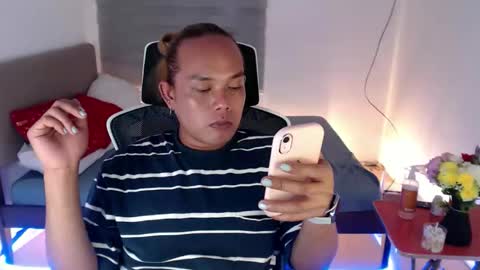 Snapshot of thebitch_cowbell chatting on September 14, 4:17 pm thebitch_cowbell online show from September 14, 4:17 pm