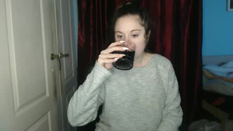 Snapshot of theblackdiamond194588 chatting on October 26, 2:45 pm raissa online show from October 26, 2:45 pm