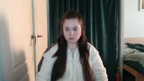 raissa online show from May 6, 9:47 am