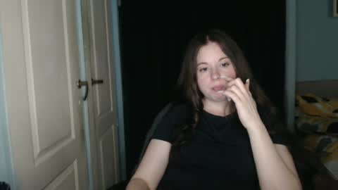 Snapshot of theblackdiamond194588 chatting on June 20, 3:04 pm raissa online show from June 20, 3:04 pm