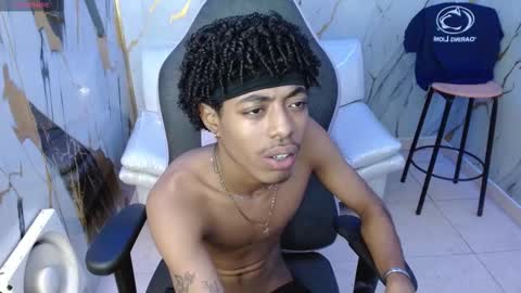 Snapshot of theblackflavor chatting on March 13, 2:07 am Flavor online show from March 13, 2:07 am