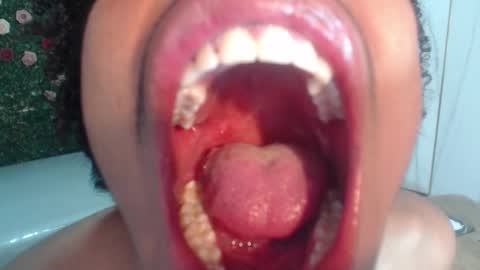 Snapshot of theblackflavor chatting on March 14, 2:50 am Flavor online show from March 14, 2:50 am