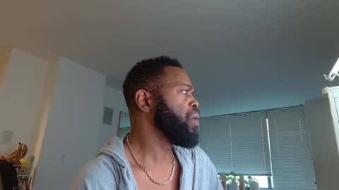 Snapshot of theblacklordmaster chatting on October 1, 12:11 pm theblacklordmaster online show from October 1, 12:11 pm