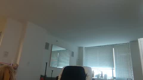 Snapshot of theblacklordmaster chatting on March 31, 1:33 pm theblacklordmaster online show from March 31, 1:33 pm