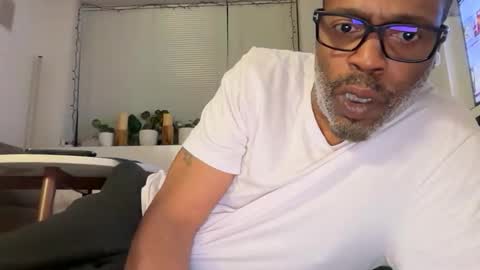 Snapshot of theblacklordmaster chatting on May 25, 6:19 am theblacklordmaster online show from May 25, 6:19 am